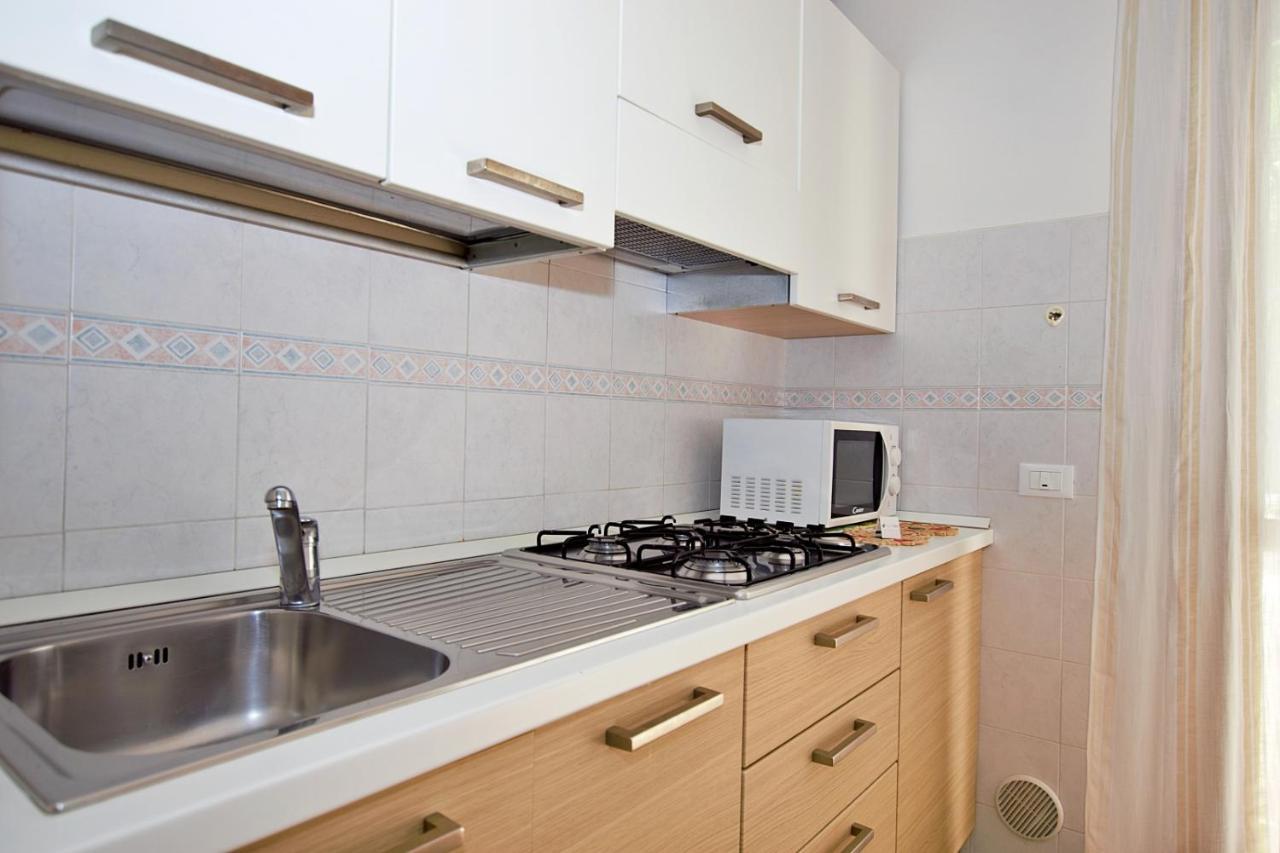 Residenza Canova Lignano Sabbiadoro Exterior foto