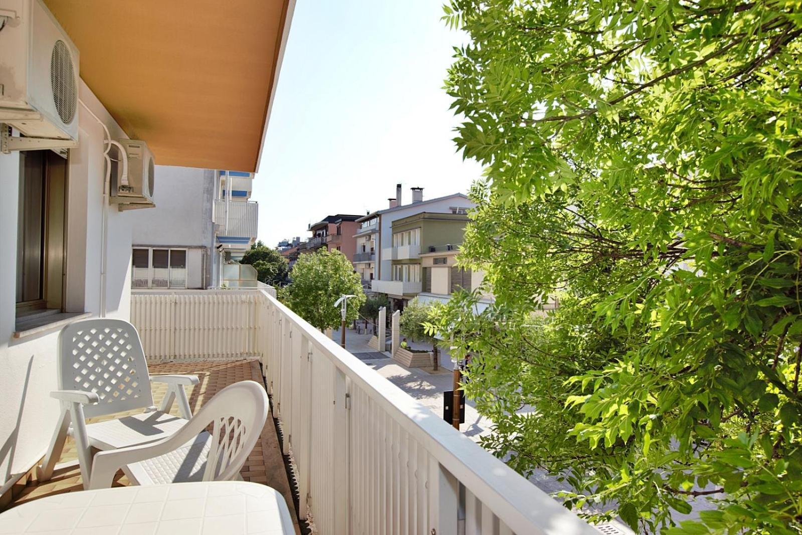 Residenza Canova Lignano Sabbiadoro Exterior foto